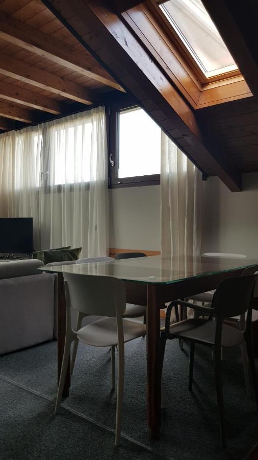 Appartamento Modenese 8 Πεσκιέρα ντελ Γκάρντα Εξωτερικό φωτογραφία