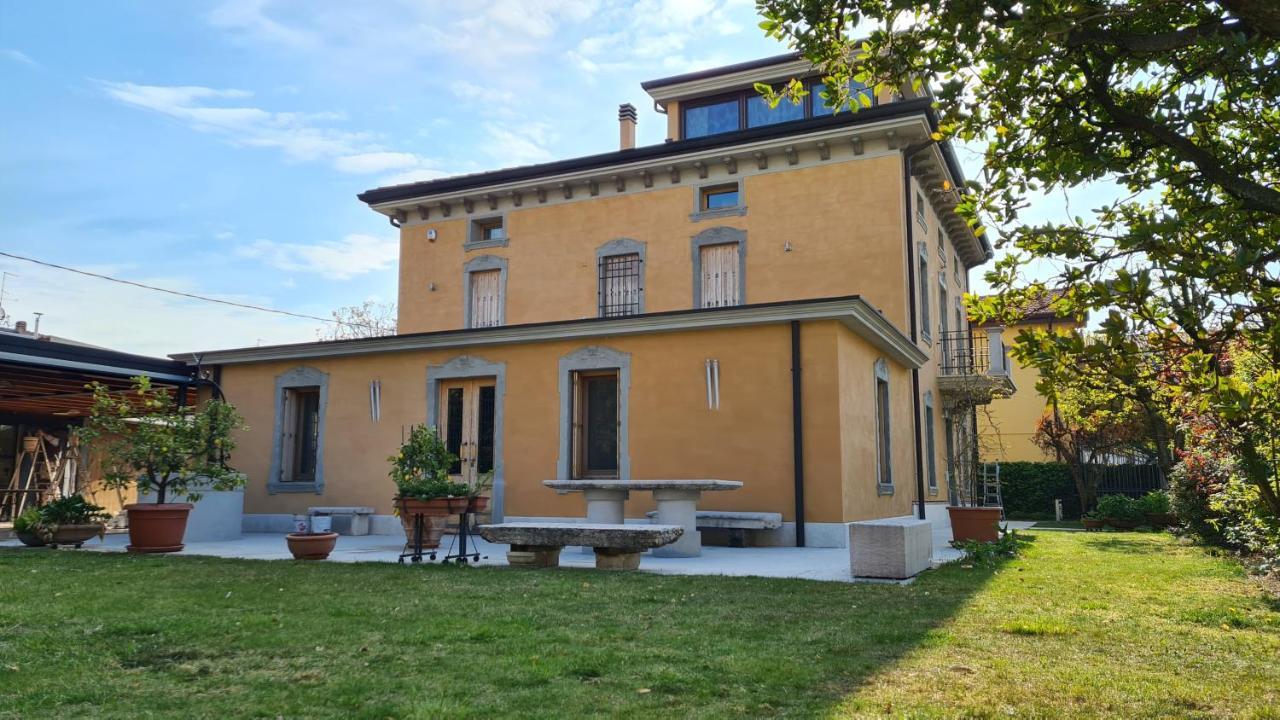 Appartamento Modenese 8 Πεσκιέρα ντελ Γκάρντα Εξωτερικό φωτογραφία